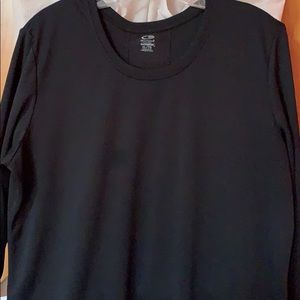 Black long sleeve workout shirt